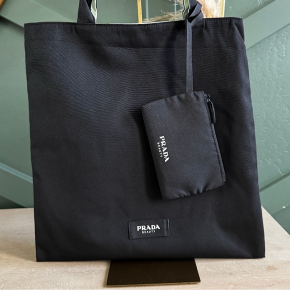 Prada Black womens Tote Bag with Pouch, reversible - Picture 1 of 4